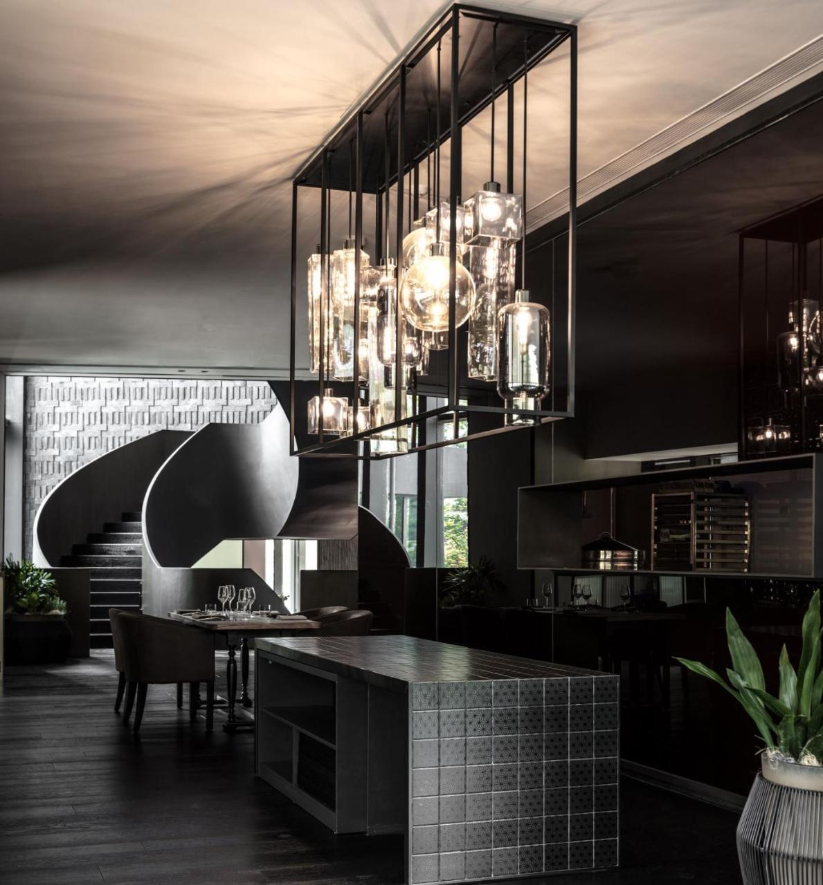 The Middle House Hotel Шанхай Екстериор снимка